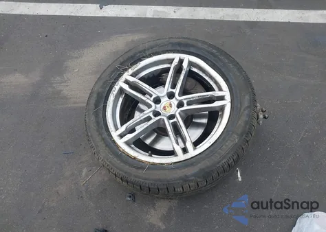 2017 Porsche Macan from USA, damaged, VIN WP1AA2A55HLB02216